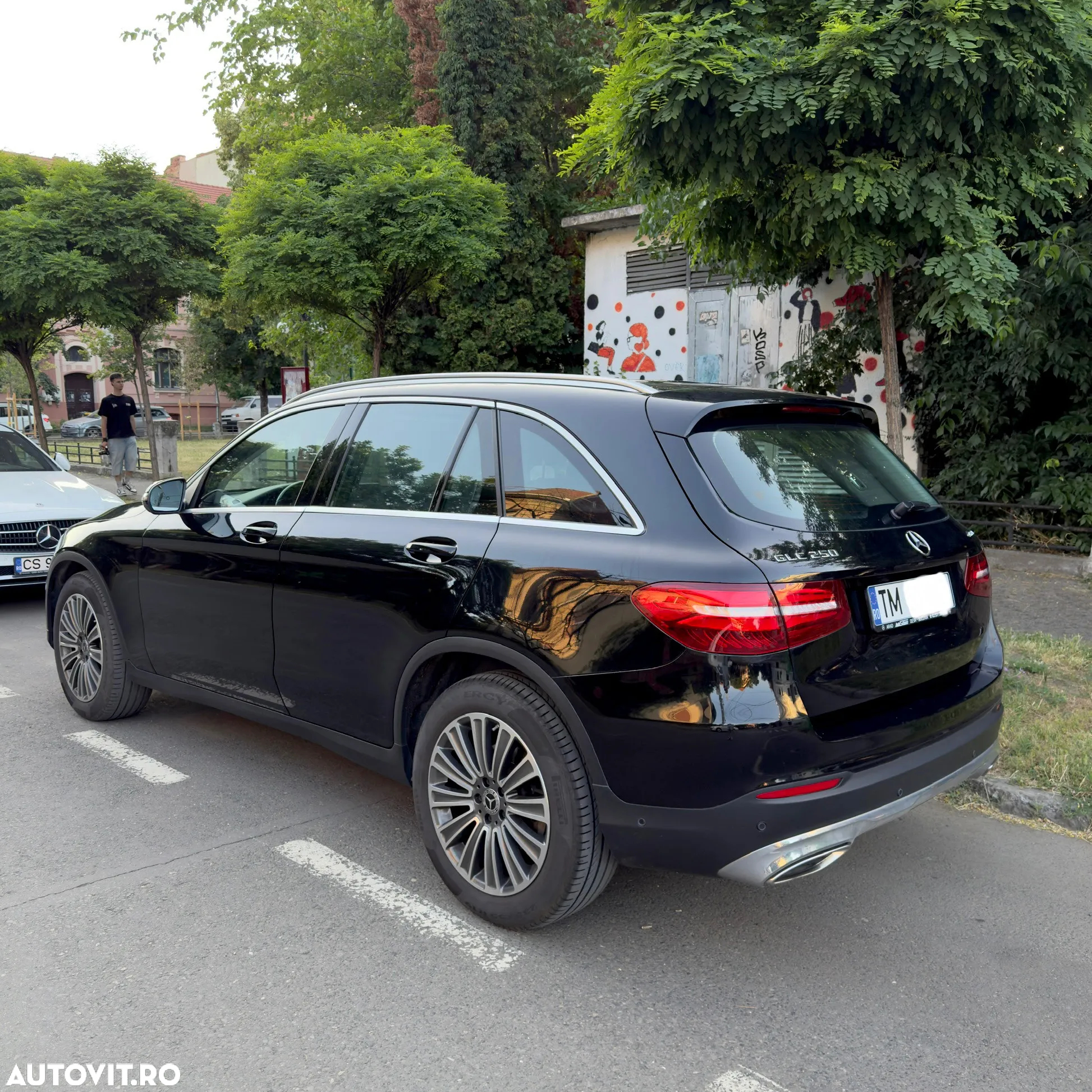 Mercedes-Benz GLC 250 4MATIC - 2