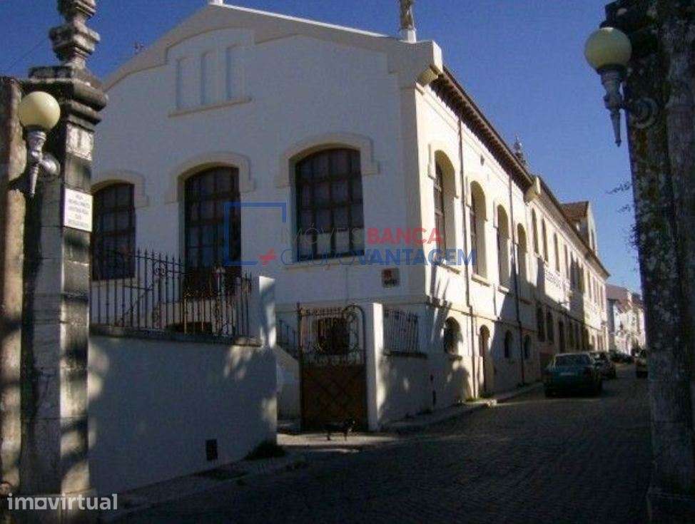 PREDIO URBANO - ESTREMOZ - Grande imagem: 4/17