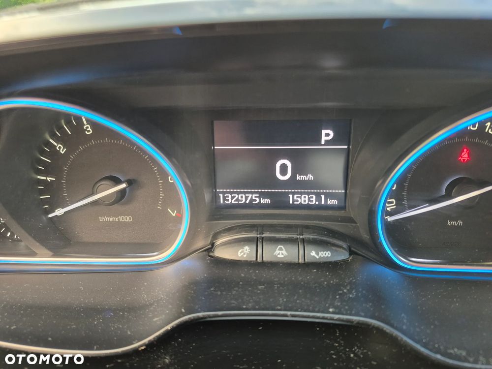Peugeot 2008 PureTech 110 Stop&Start EAT6 Active - 21