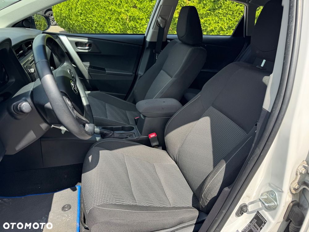 Toyota Auris - 20