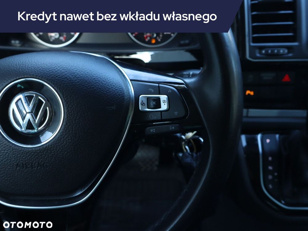 Volkswagen Multivan - 23