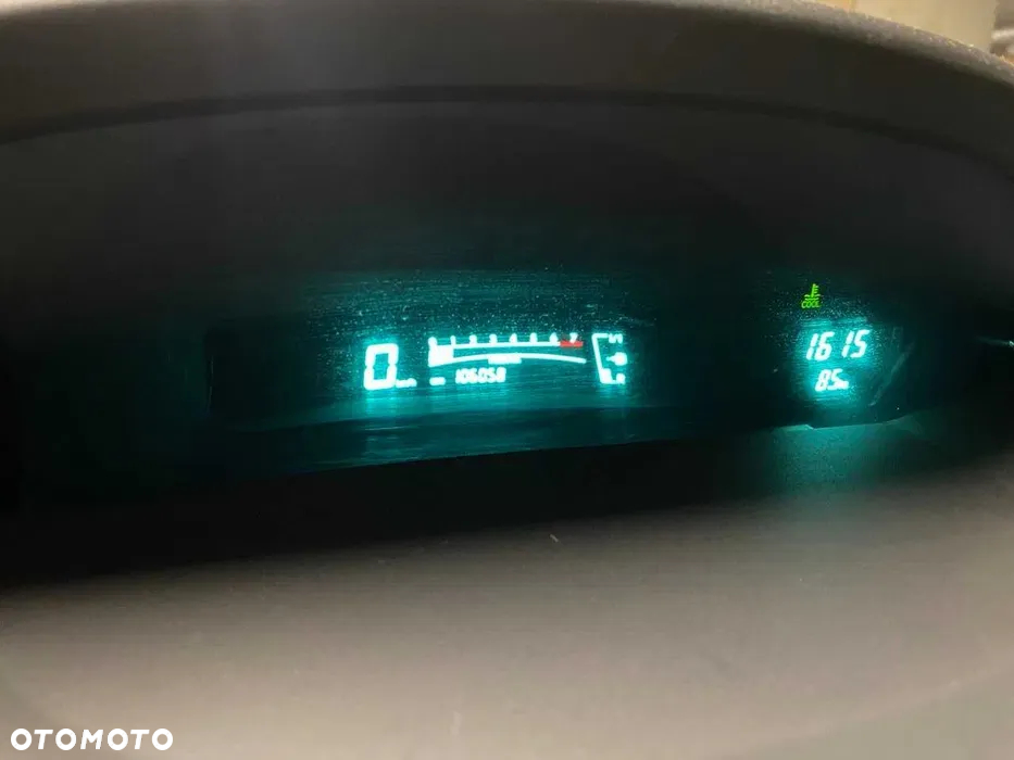 Toyota Yaris 1.0 Luna - 4
