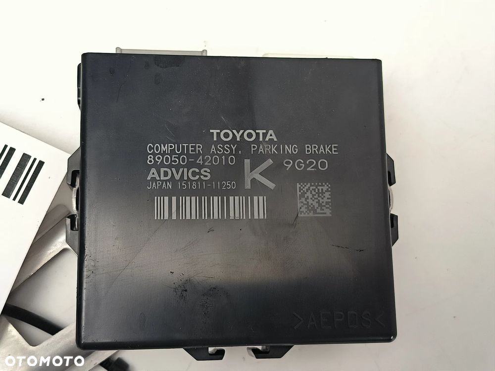 Moduł sterownik hamulca ręcznego 89050-42010 do Toyota RAV4 V 2,5 Hybryda 2019 - 1