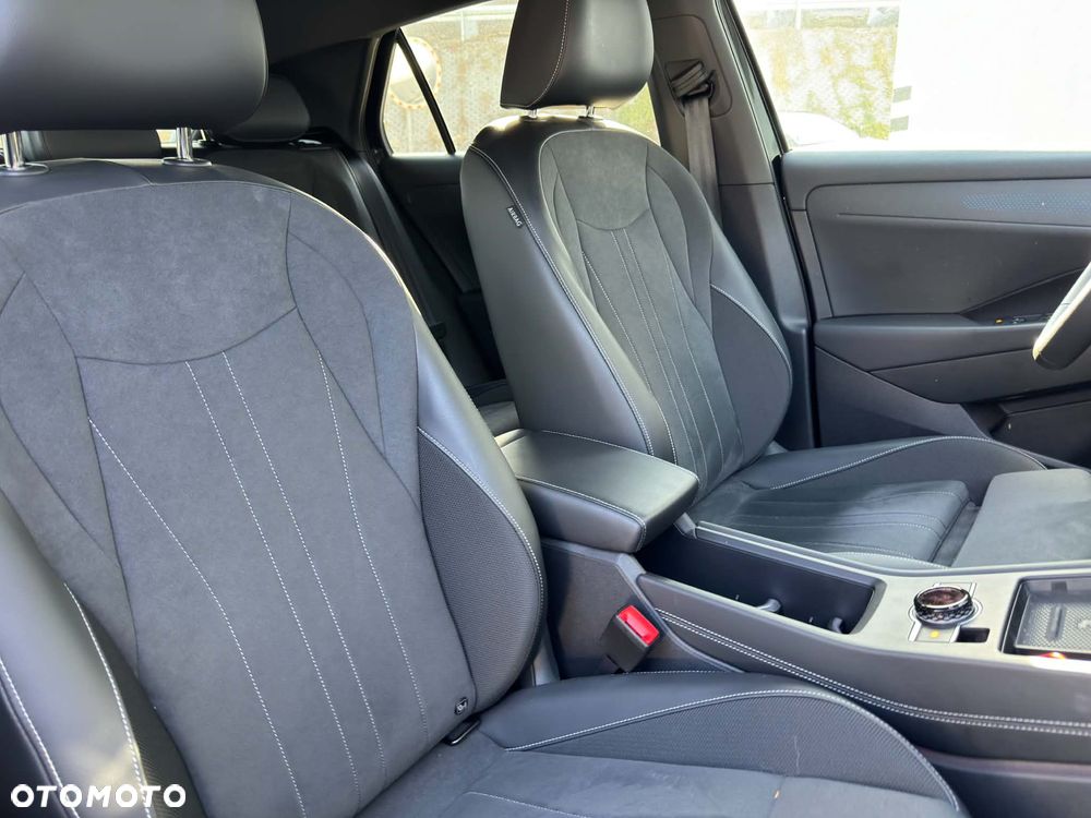 Volkswagen T-Roc 1.5 eTSI Style DSG - 16