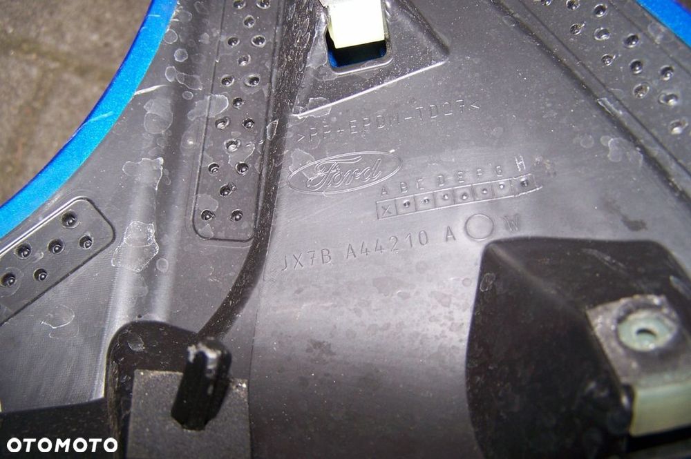 Ford Focus mk4 spoiler lotka na klapę spojler - 8