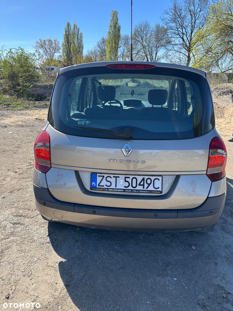 Renault Modus - 10