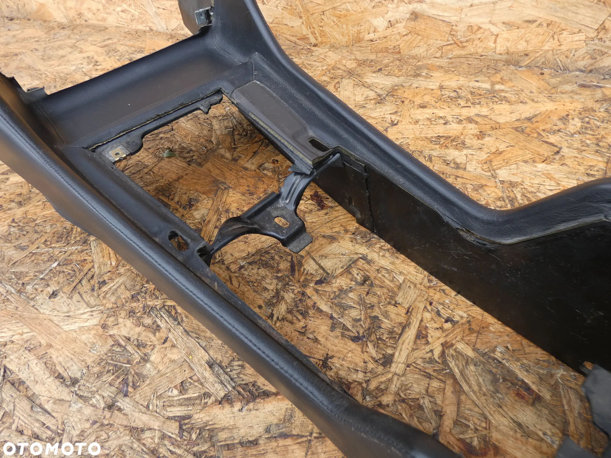 BMW E38 TUNEL ŚRODKOWY SZYTA SKÓRA POD 3 STREFA RARYTAS - 5
