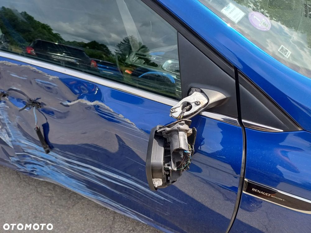 Renault Megane ENERGY TCe 205 EDC GT - 9