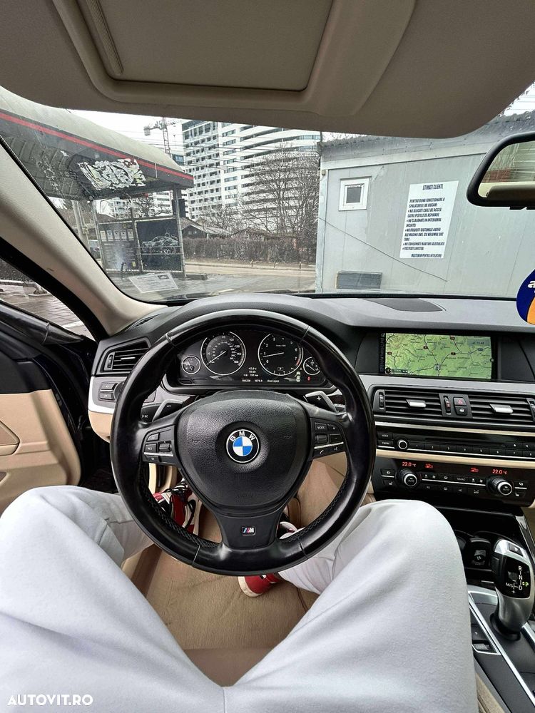 BMW Seria 5 528i xDrive AT - 15