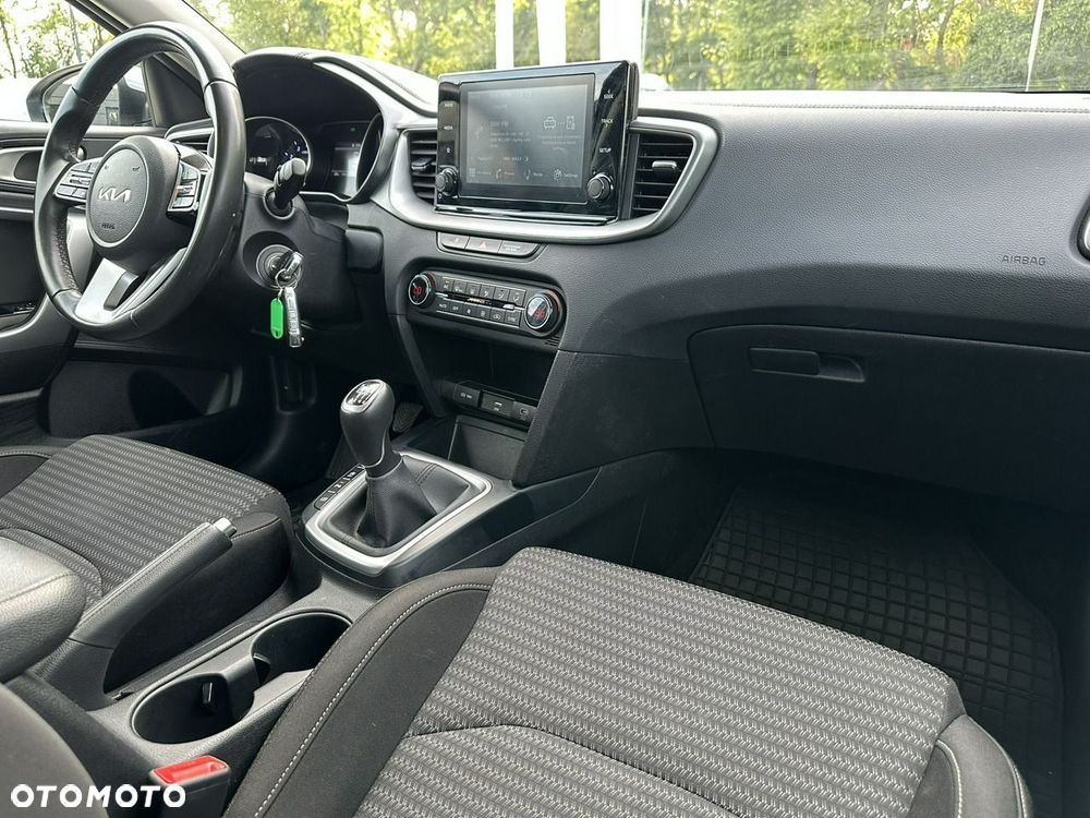 Kia Ceed - 19