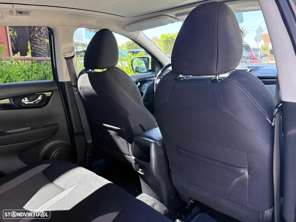 Nissan Qashqai 1.5 dCi N-Connecta J18 - 58