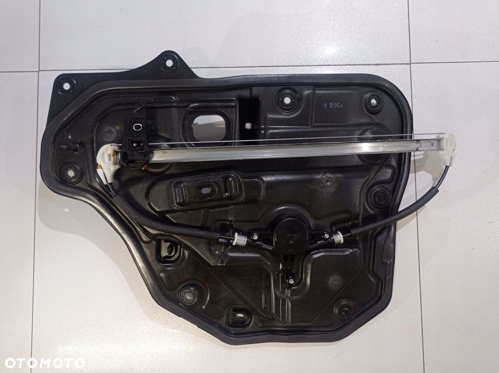 MAZDA CX-5 MECHANIZM SZYBY PRAWY TYŁ KD537297X - 1
