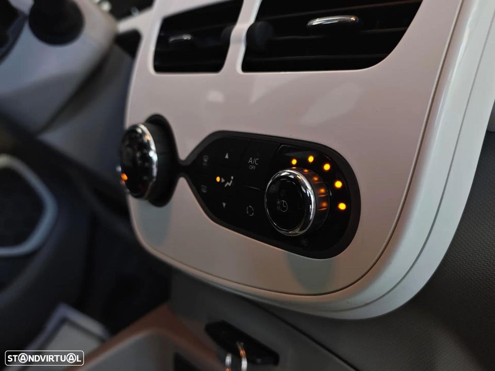Renault Zoe (c/ Bateria) 22 kwh Life - 40