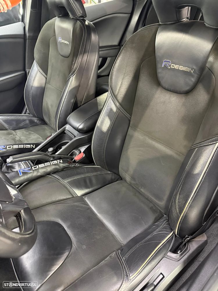 Volvo V40 D2 R Design - 9