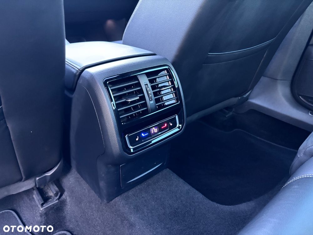 Volkswagen Passat 1.5 TSI OPF DSG Highline - 18