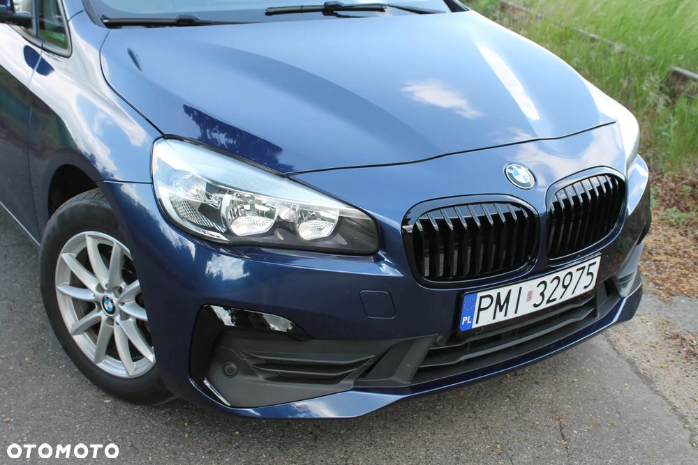 BMW Seria 2 216d - 9