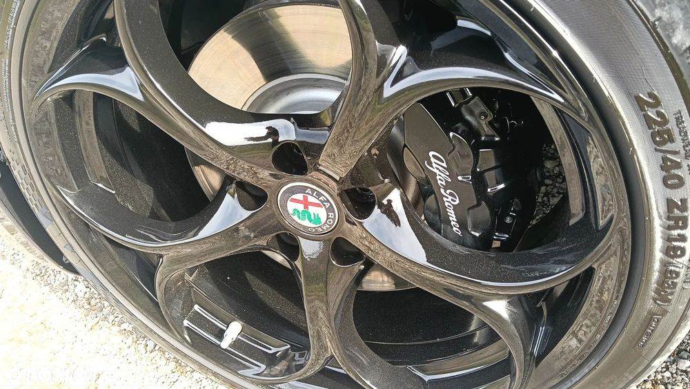 Alfa Romeo Giulia 2.0 Turbo Veloce - 10