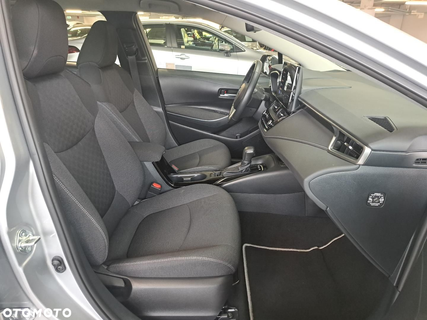 Toyota Corolla - 14