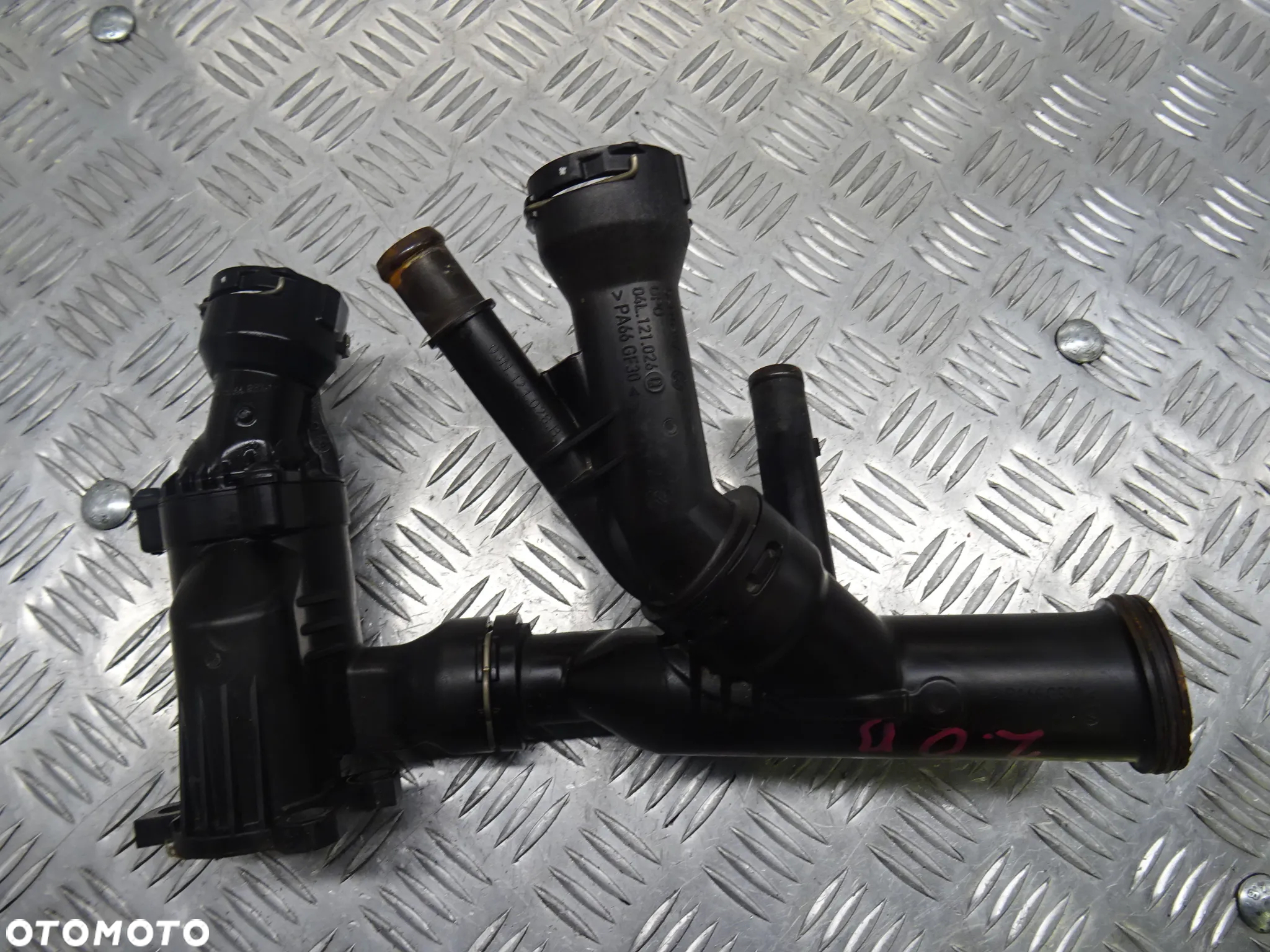 VW CADDY III LIFT 15-20 2K5 2.0TDI OBUDOWA TERMOSTATU KRÓCIEC - 12