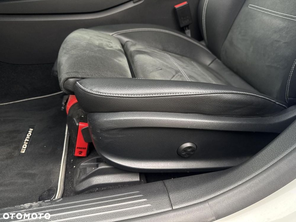 Mercedes-Benz CLA 200 7G-DCT - 13