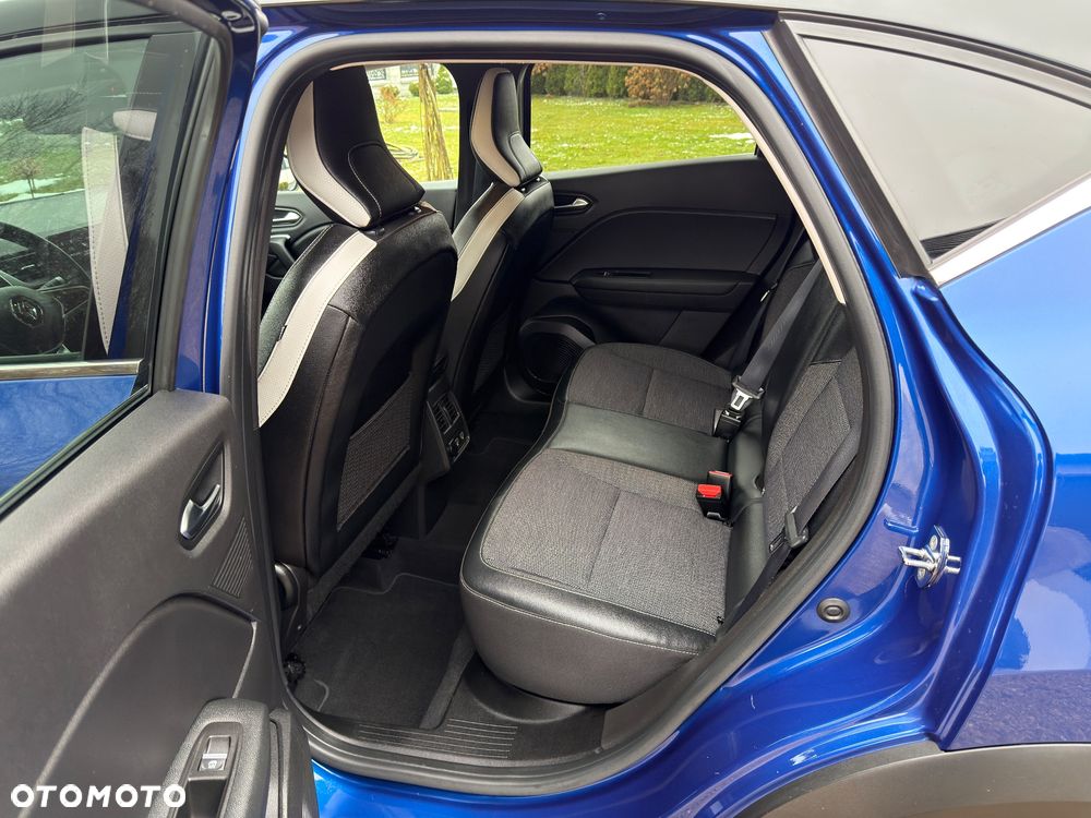 Renault Captur TCe Mild Hybrid 140 GPF TECHNO - 32