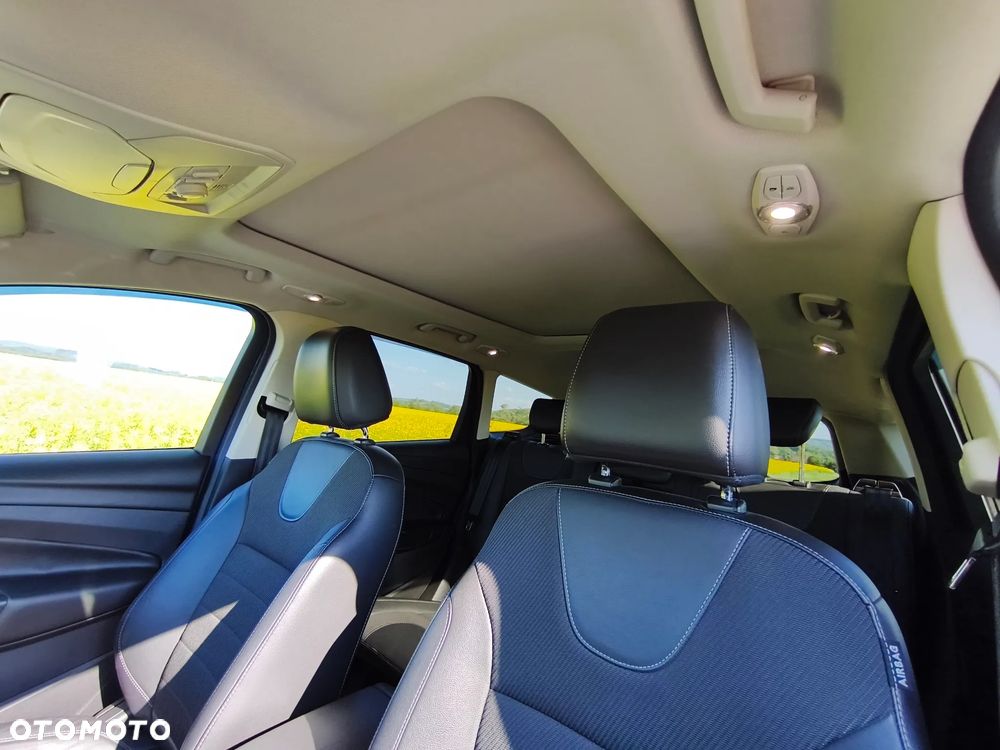Ford Kuga 2.0 TDCi 4x4 Titanium - 19