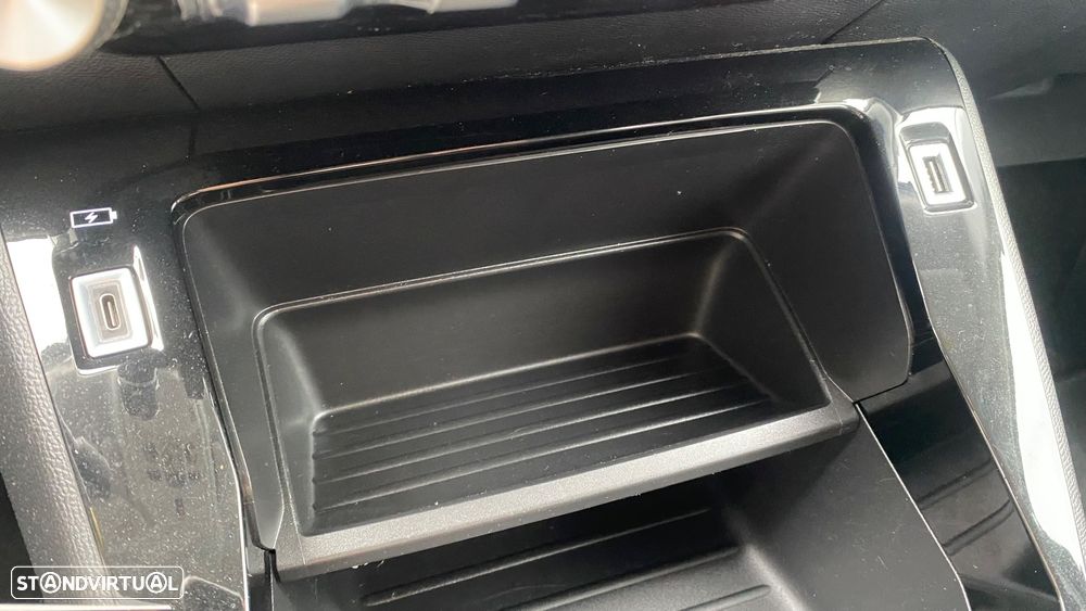 Peugeot 2008 1.5 BlueHDi Active Pack - 47