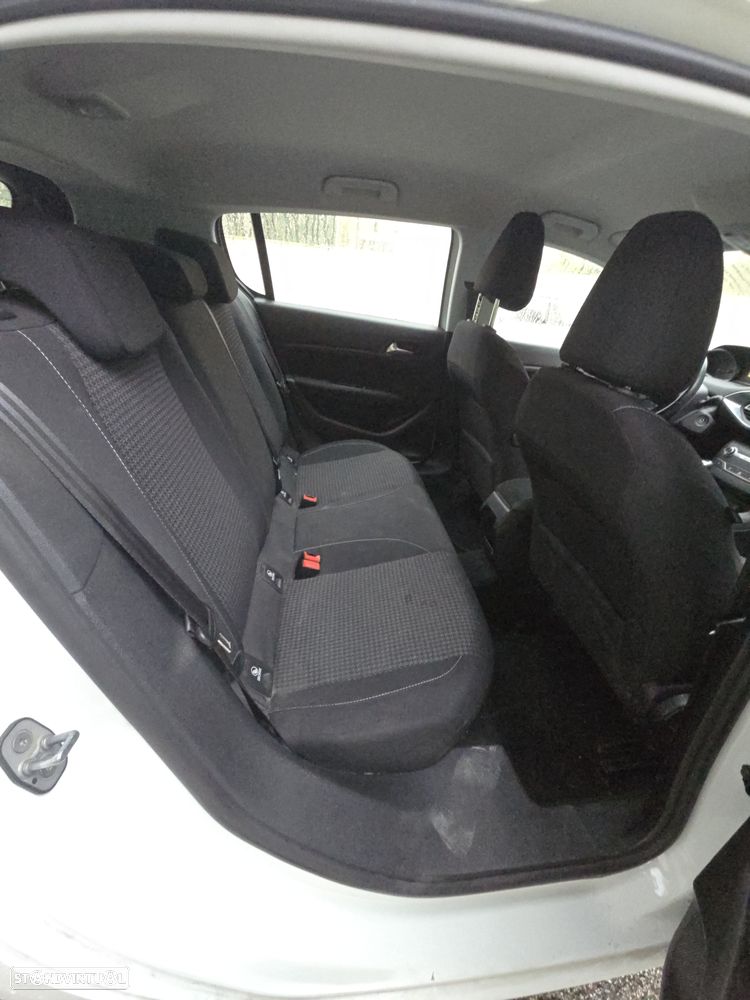 Peugeot 308 1.5 BlueHDi Style - 21