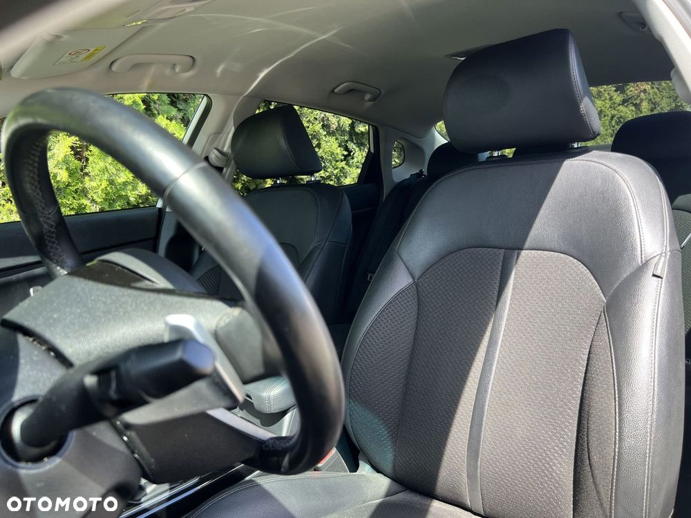 Kia Optima 1.6 T-GDI L DCT - 12