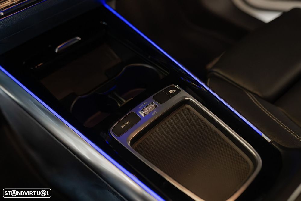 Mercedes-Benz EQA 300 4Matic AMG Line - 57