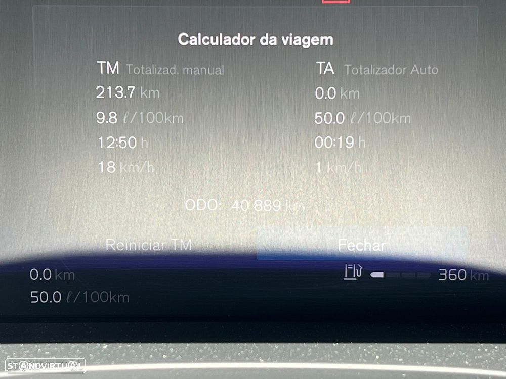 Volvo XC 60 2.0 B4 Core — fotografia 7