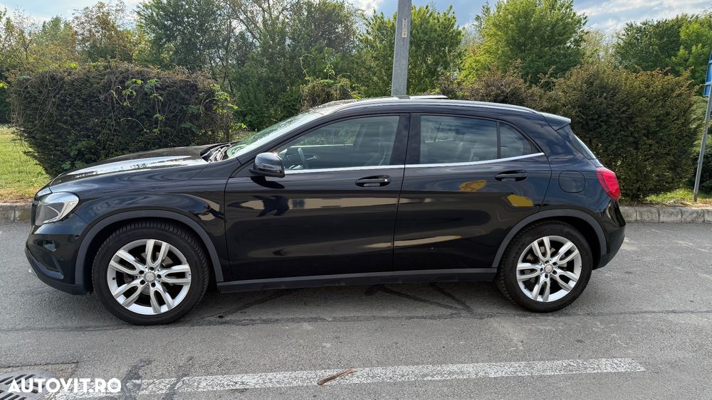 Mercedes-Benz GLA 220 d 7G-DCT Urban - 5
