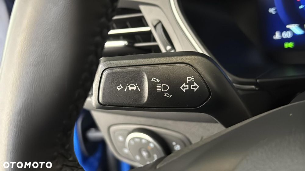 Ford Focus 1.0 EcoBoost mHEV Titanium X - 28