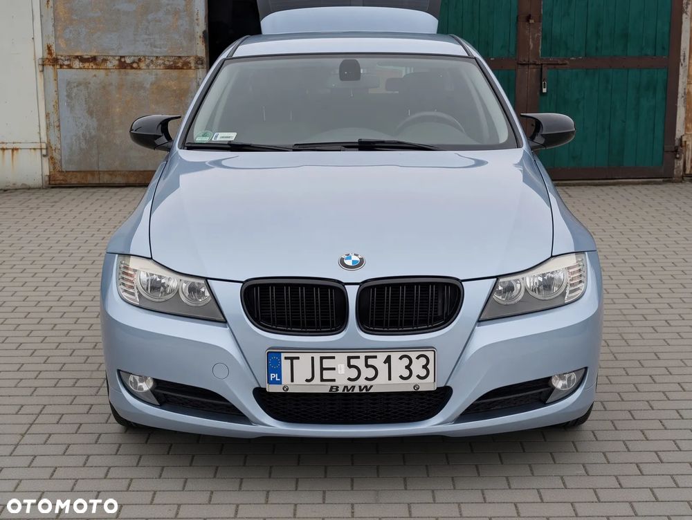 BMW Seria 3 320d Efficient Dynamics - 1