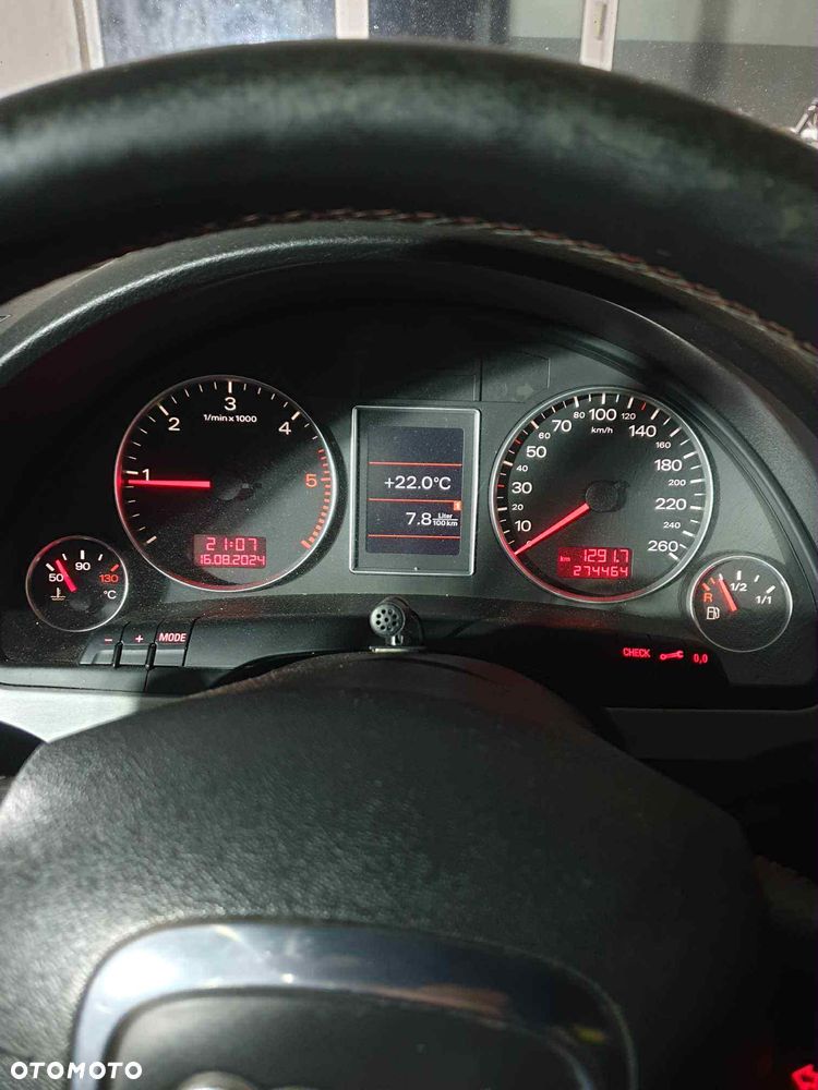 Audi A4 Avant 2.0 TDI DPF quattro - 5