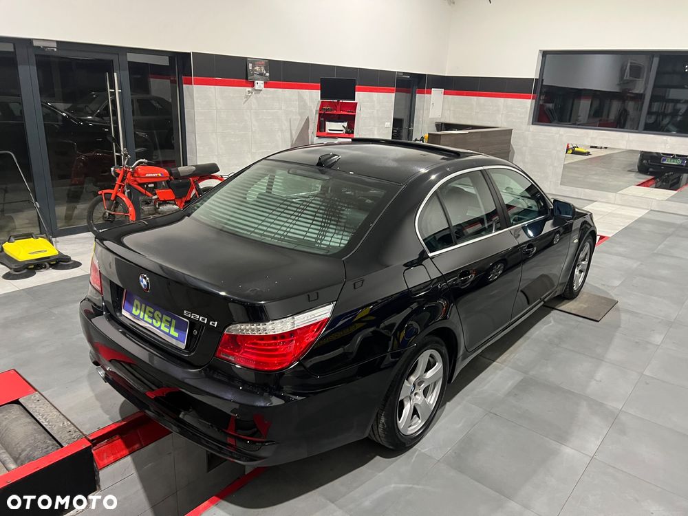 BMW Seria 5 520d Edition Fleet Sport - 8