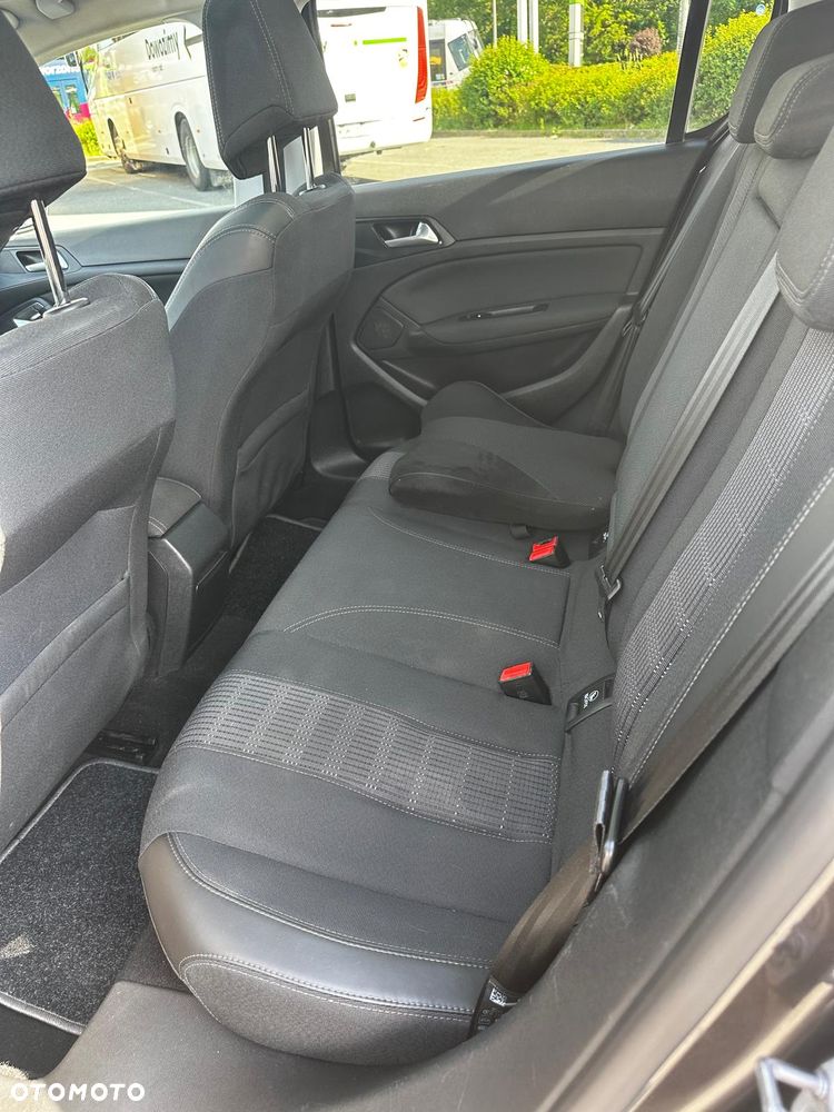 Peugeot 308 BlueHDi 120 EAT6 Stop & Start Active Business-Paket - 18