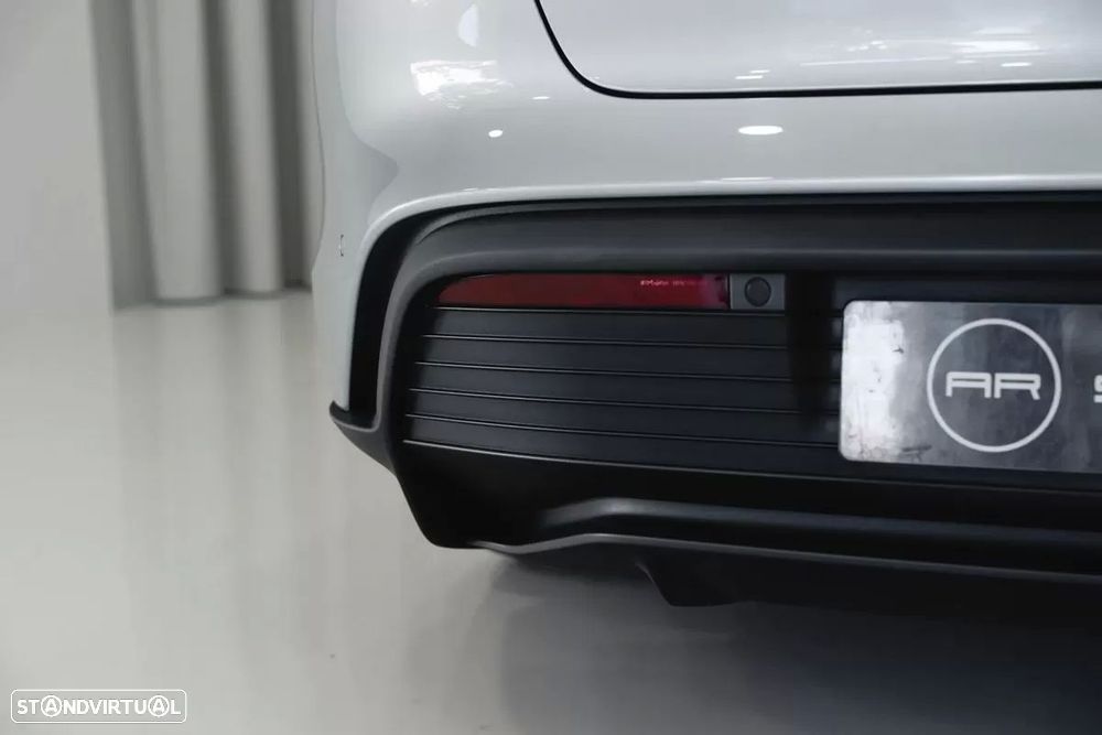 Porsche Taycan 4S - 16