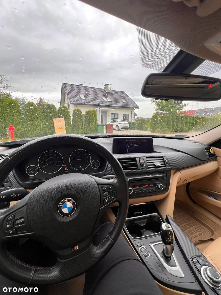 BMW Seria 3 328i - 6
