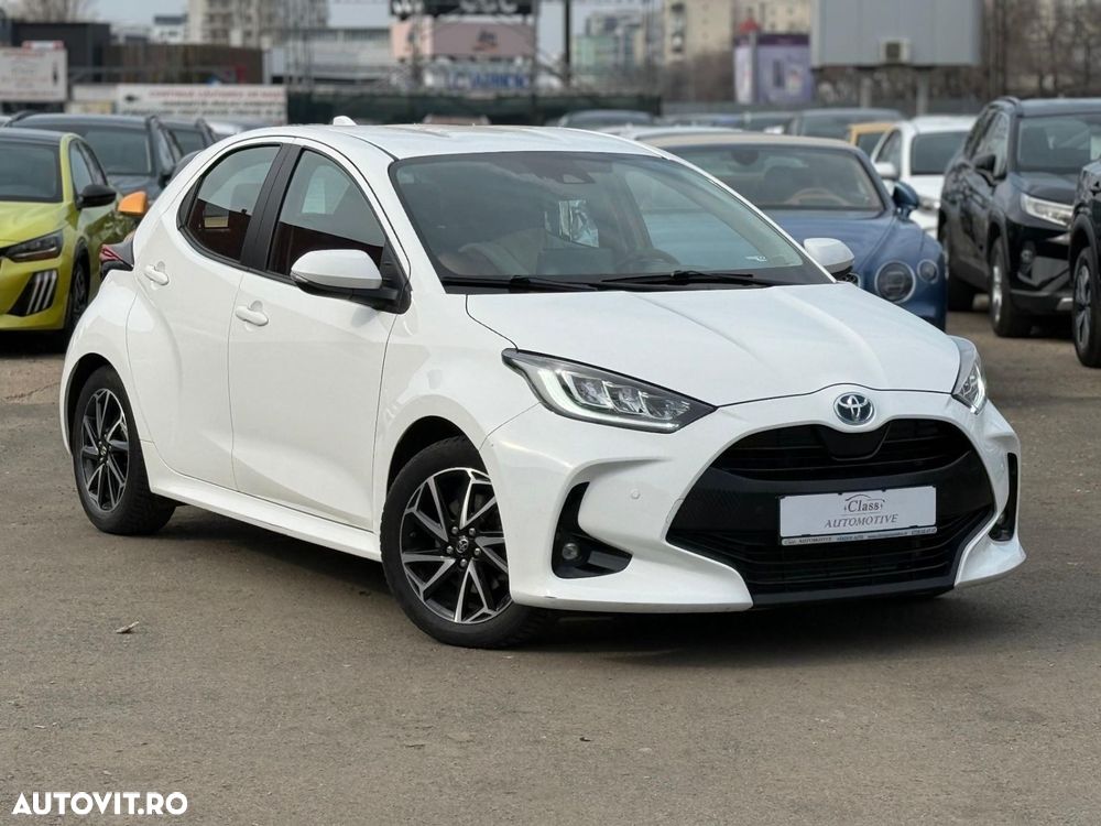 Toyota Yaris 1.5 VVT-i HSD Exclusive Style - 4