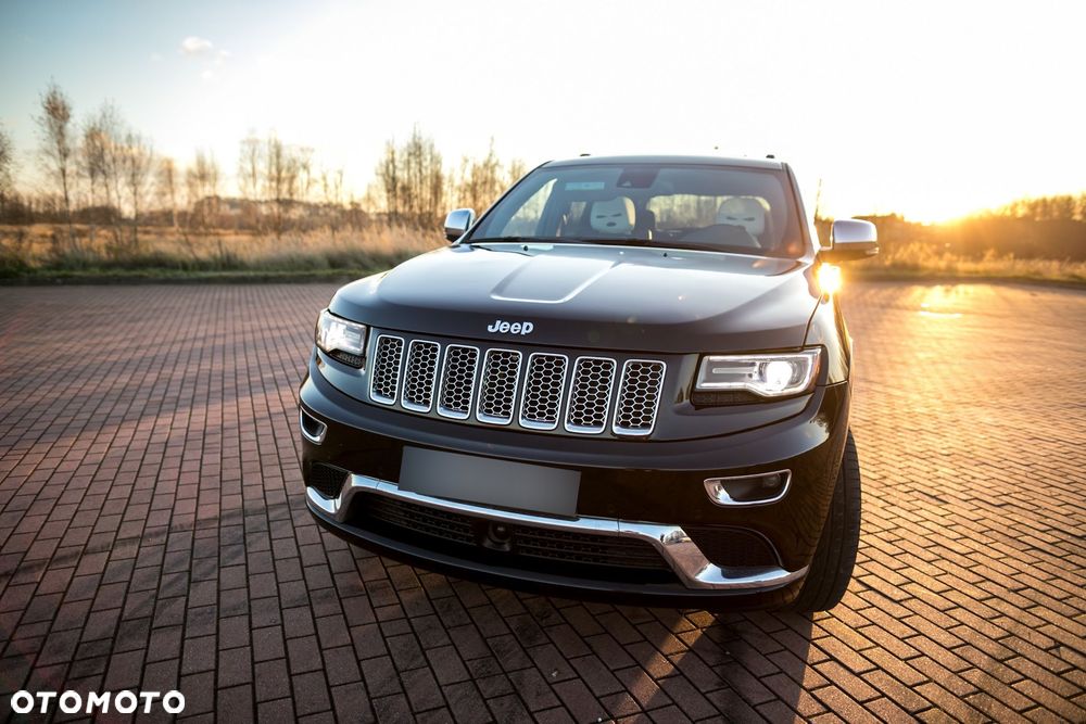 Jeep Grand Cherokee 5.7 V8 HEMI Summit - 11
