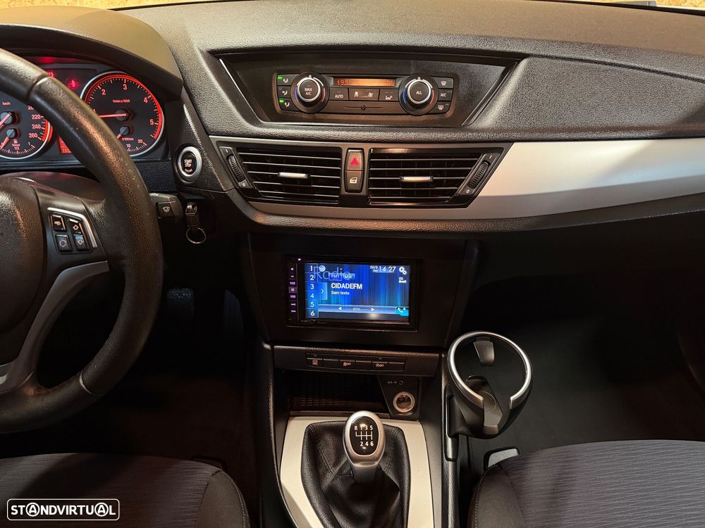 BMW X1 16 d sDrive Line Sport - 15