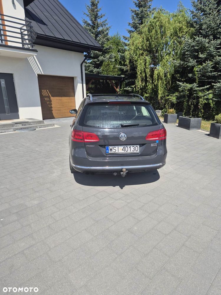 Volkswagen Passat 2.0 TDI DSG Highline - 2