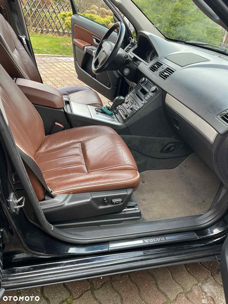 Volvo XC 90 D5 AWD Momentum - 10