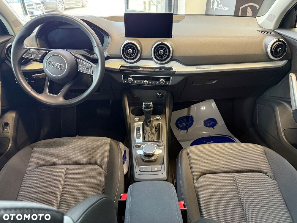 Audi Q2 - 18