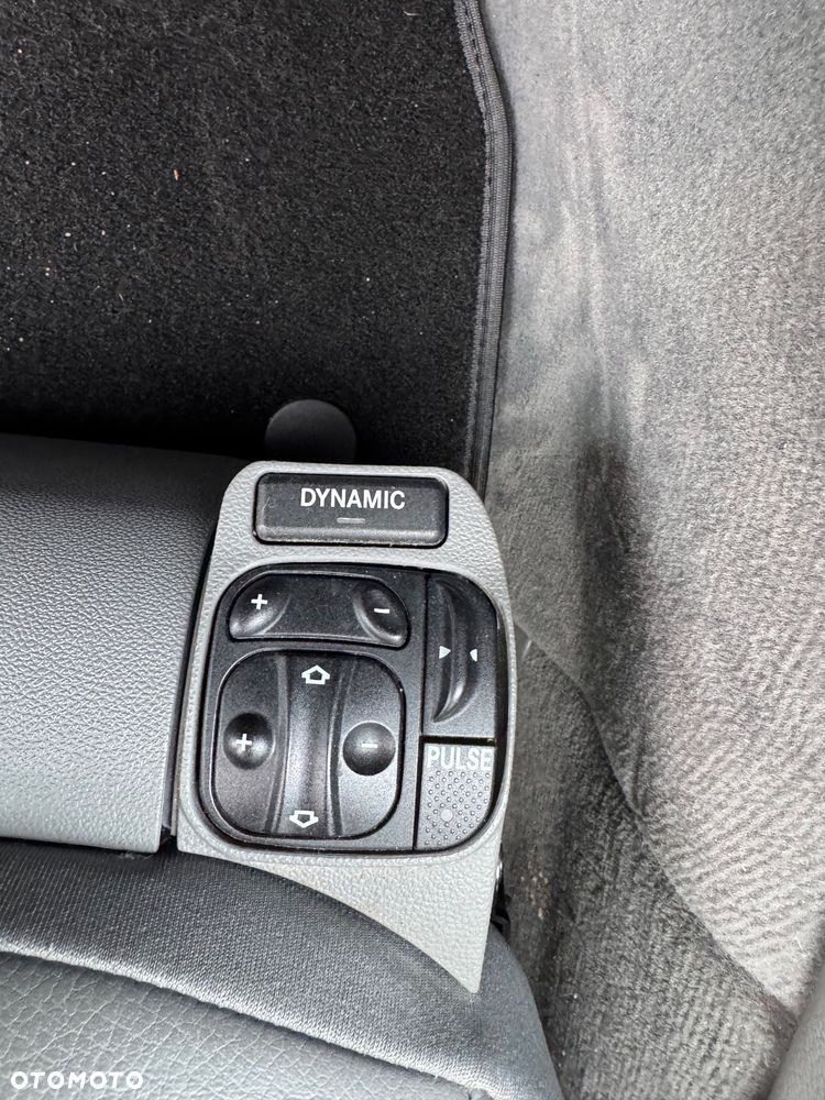 Mercedes-Benz CLS 350 CGI 7G-TRONIC - 12