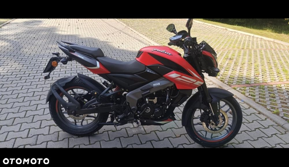 Bajaj Inny - 3