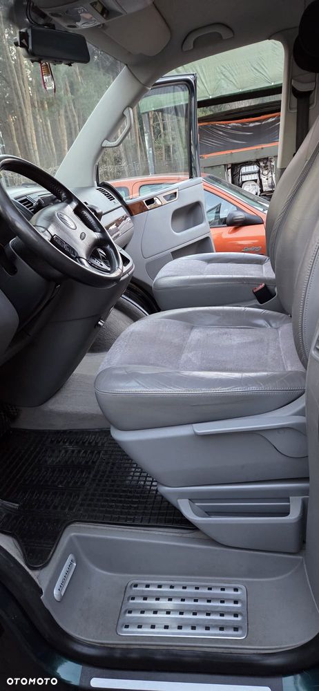 Volkswagen Multivan - 6
