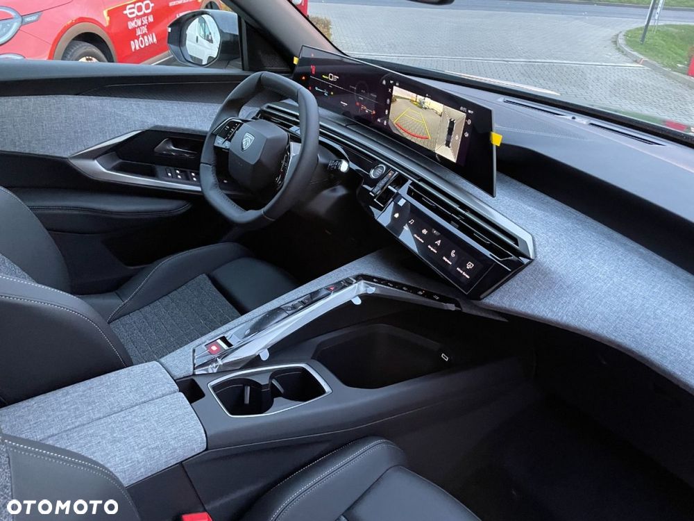 Peugeot 5008 - 11