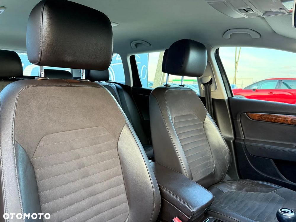 Volkswagen Passat Variant 2.0 Blue TDI SCR Trendline - 15